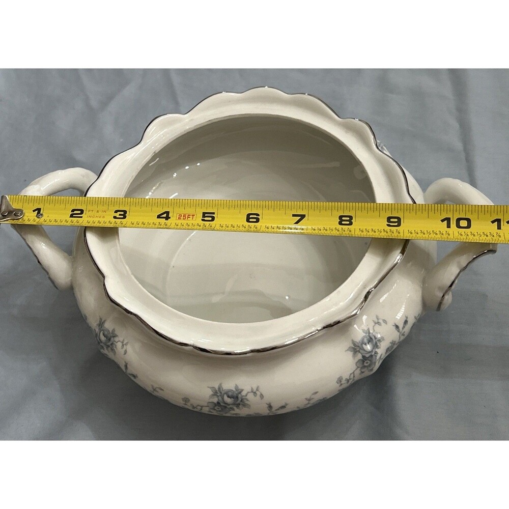 Vintage Johann Haviland “Blue Garland” Covered Vegetable Bowl or Casserole Dish - Picture 8 of 16